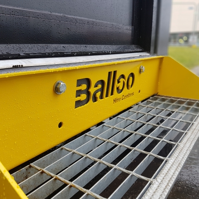 yellow balloo step